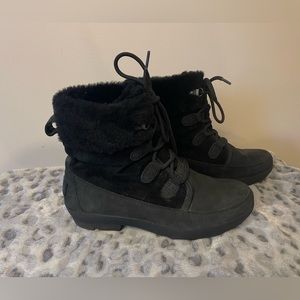 UGG nadja boots black size 8